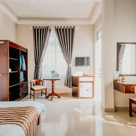 Hotel Le Phuong Dalat Esterno foto