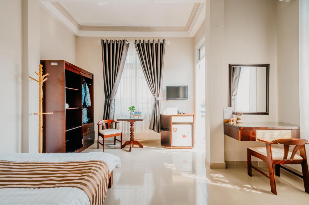 Hotel Le Phuong Dalat Esterno foto