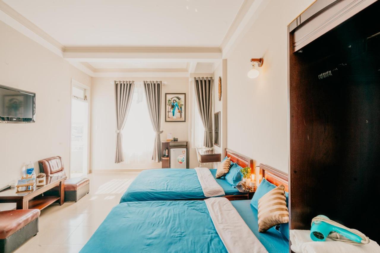 Hotel Le Phuong Dalat Esterno foto